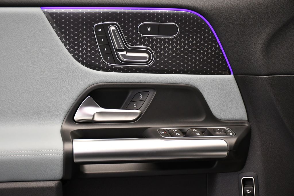 Thumbnail: 2026 Mercedes-Benz GLA - 32