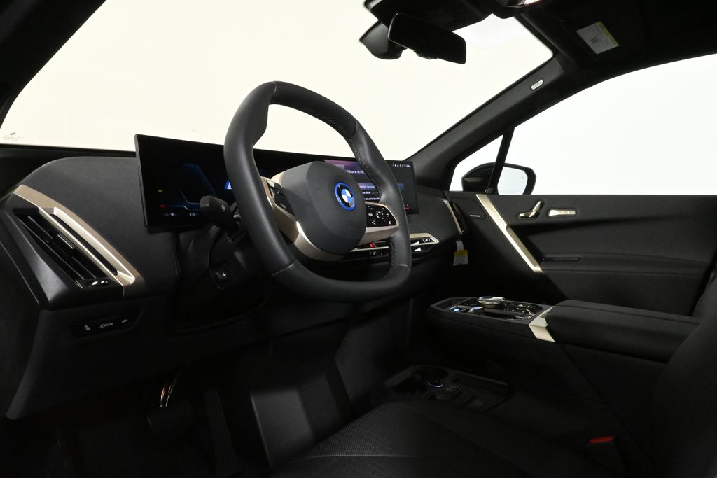 Thumbnail: 2025 BMW iX - 15