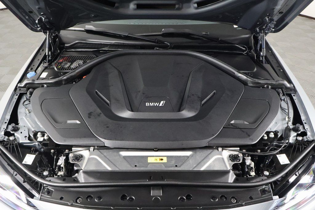 Thumbnail: 2025 BMW i4 - 15