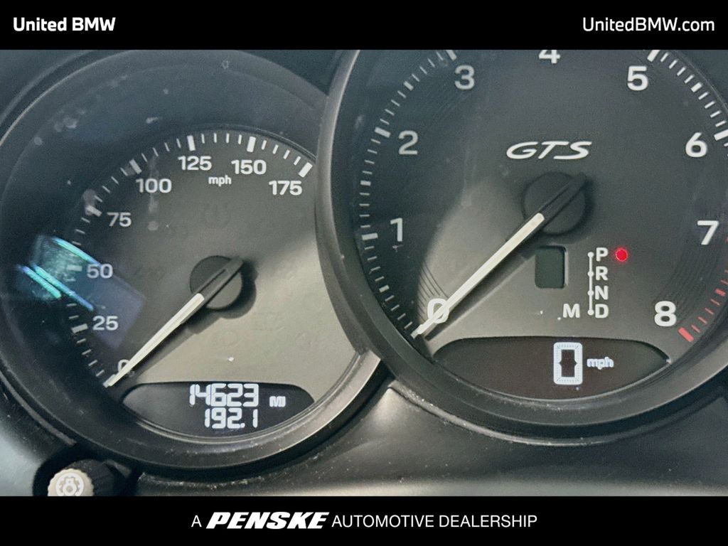 Thumbnail: 2024 Porsche Macan - 7