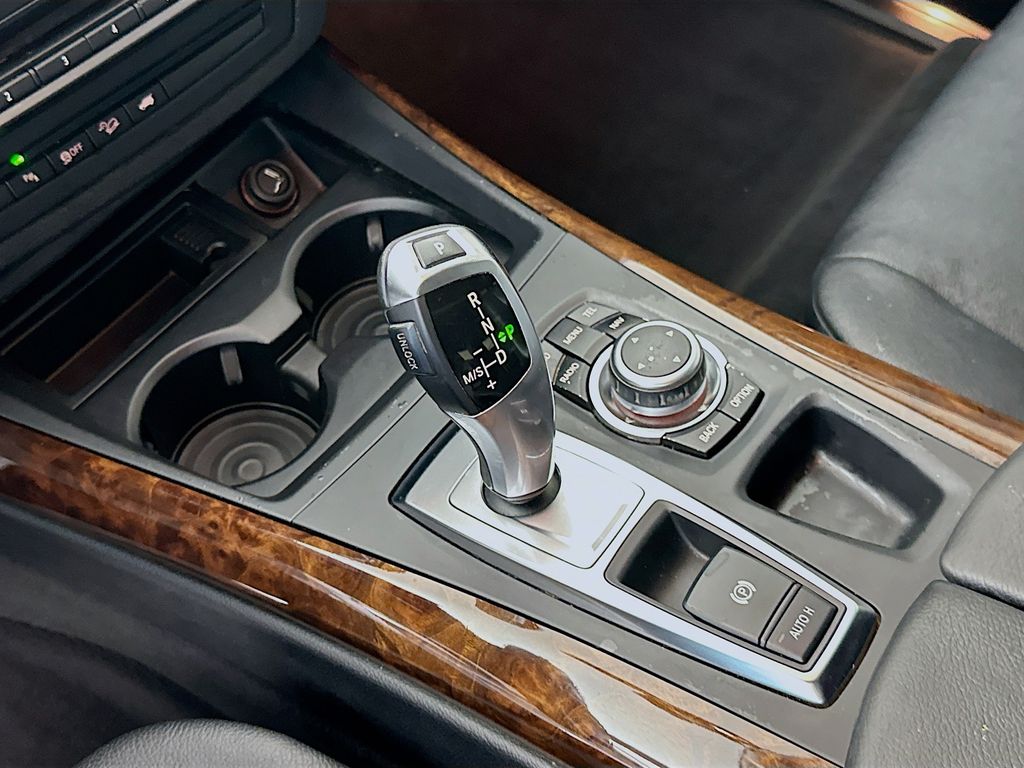 Thumbnail: 2012 BMW X5 - 16