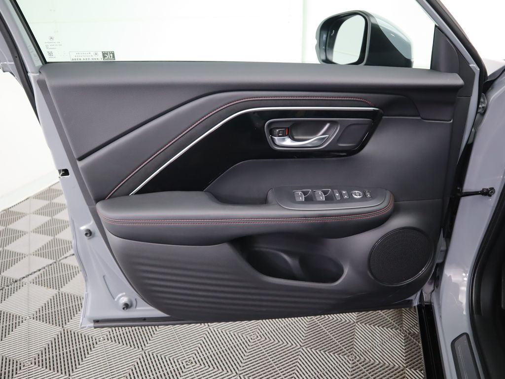 Thumbnail: 2025 Acura ADX - 25