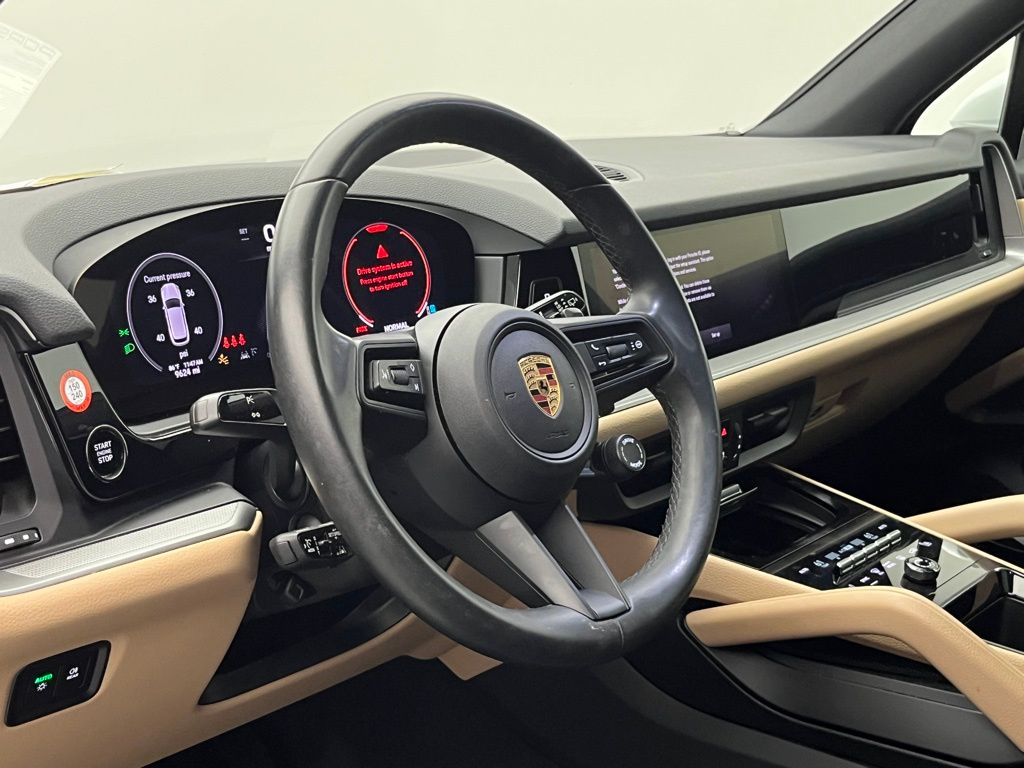 Thumbnail: 2024 Porsche Cayenne - 12