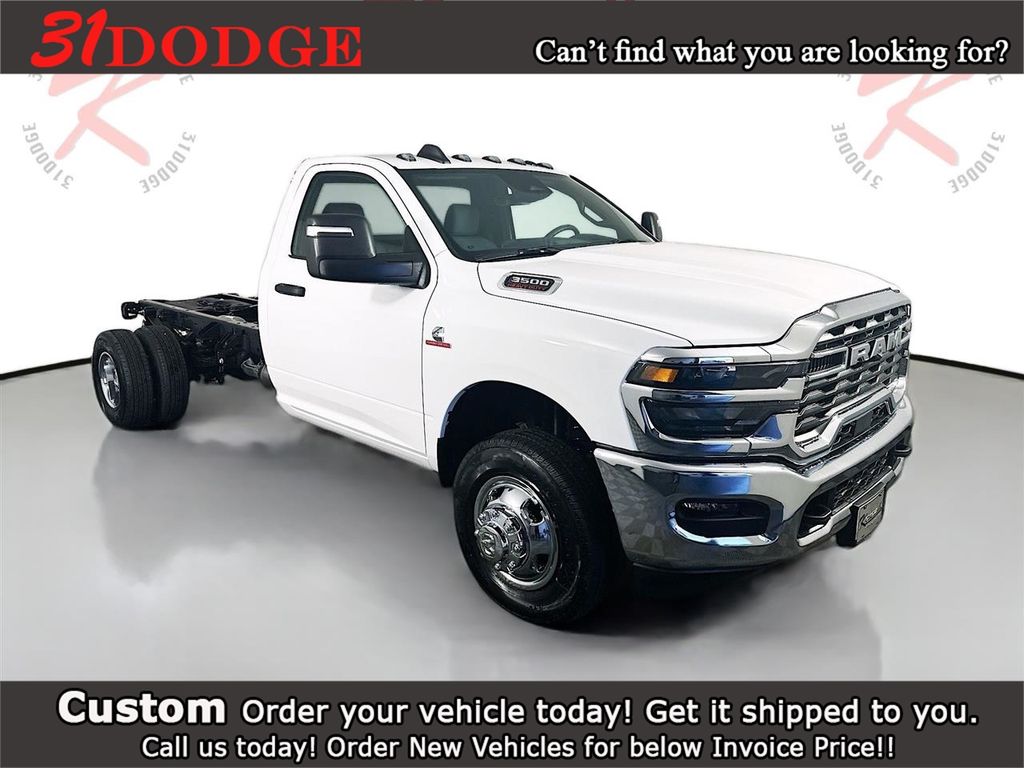 2026 RAM 3500 Chassis Tradesman Regular Cab LB DRW 4WD
