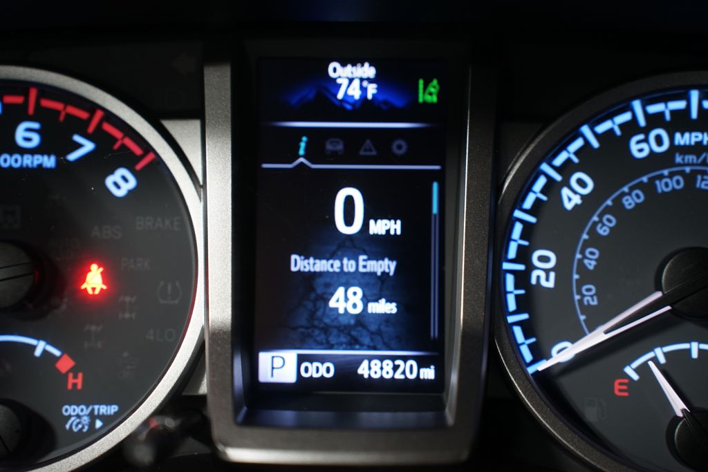 2021 Toyota Tacoma SR5 17
