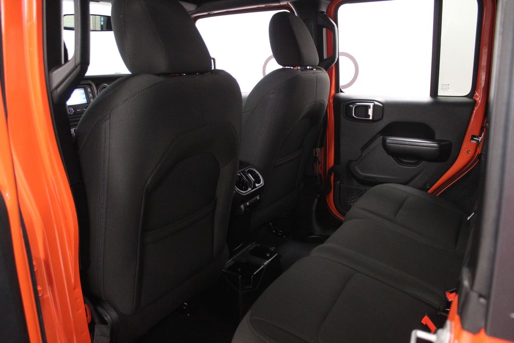 Thumbnail: 2018 Jeep Wrangler - 16