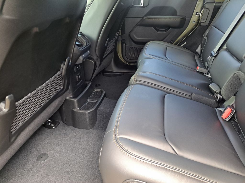 New 2025 Jeep Wrangler SUV