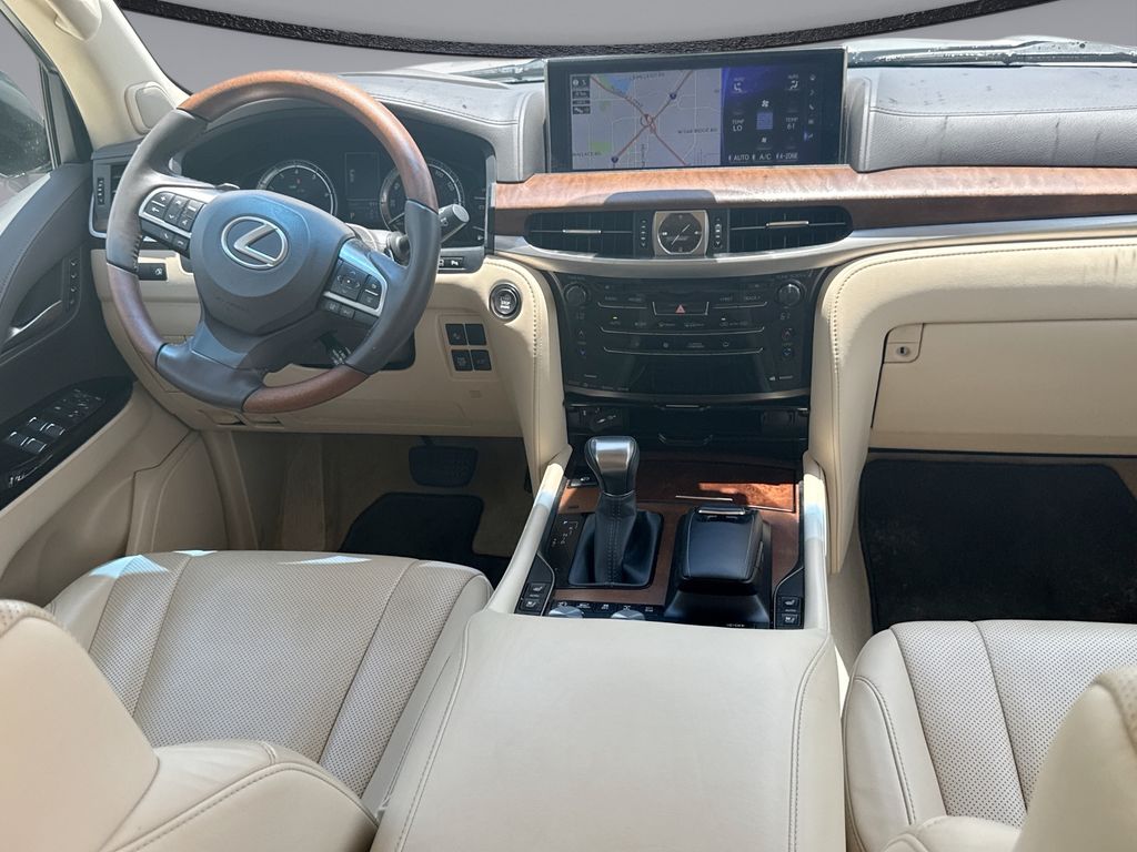 Thumbnail: 2020 Lexus LX - 19