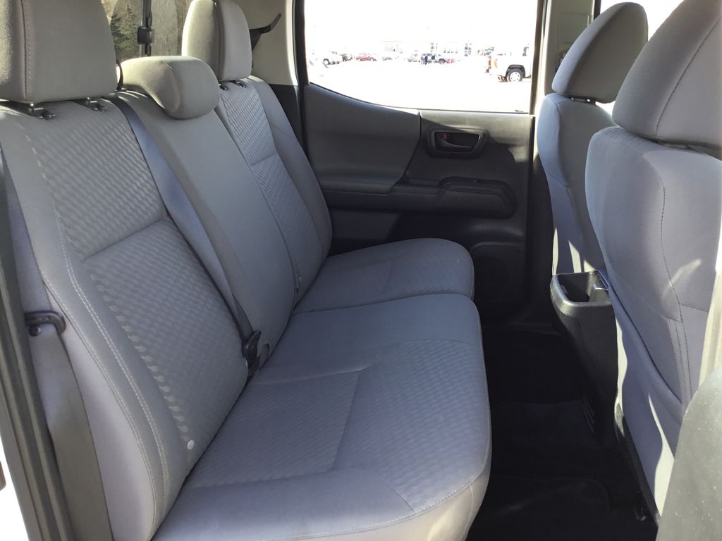 Thumbnail: 2023 Toyota Tacoma - 15