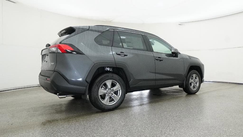 Thumbnail: 2025 Toyota RAV4 - 31
