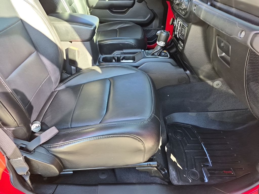 Used Car 2021 Jeep Gladiator  Willys For Sale Under $30,000 In Austin, Texas