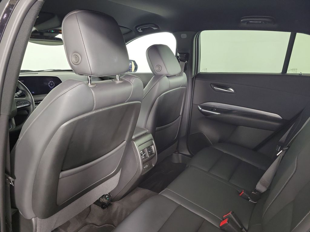 2025 Cadillac XT4 Premium Luxury - 11
