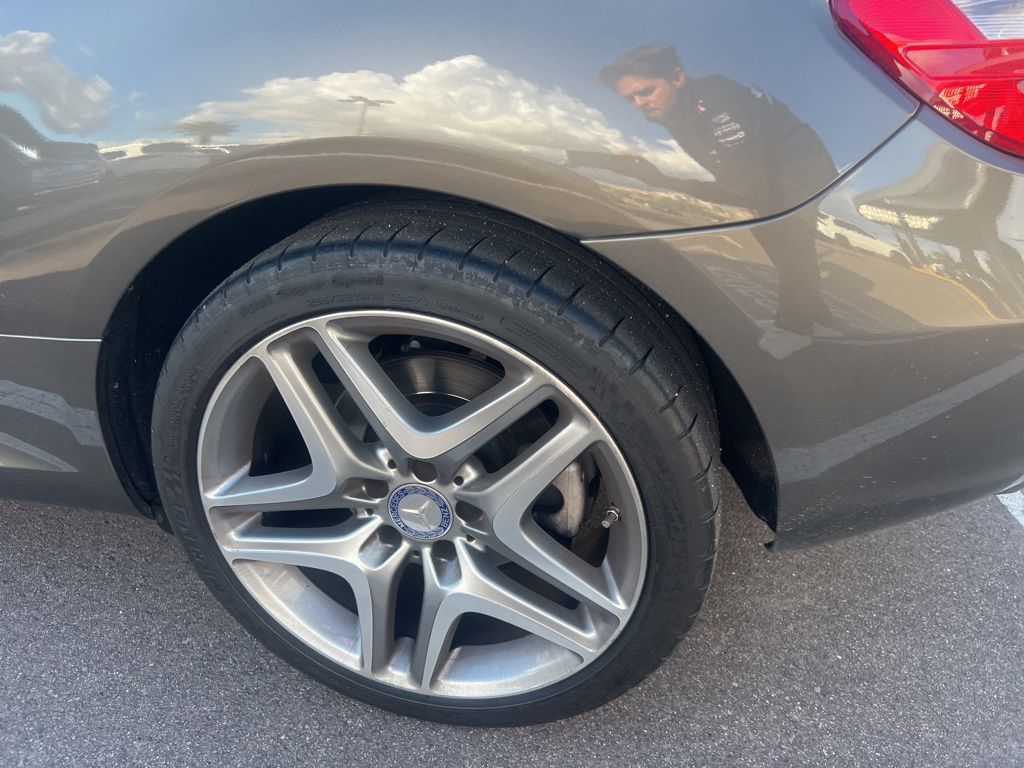 Thumbnail: 2014 Mercedes-Benz SLK - 7