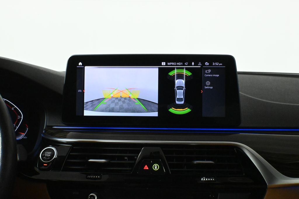 Thumbnail: 2022 BMW 5 Series - 22