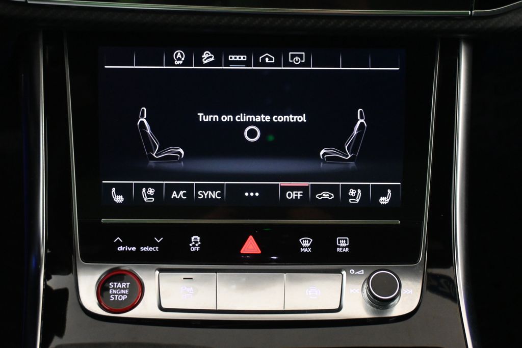 Thumbnail: 2024 Audi RS Q8 - 22