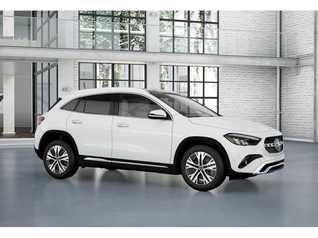 2025 Mercedes-Benz GLA 250 4MATIC 13