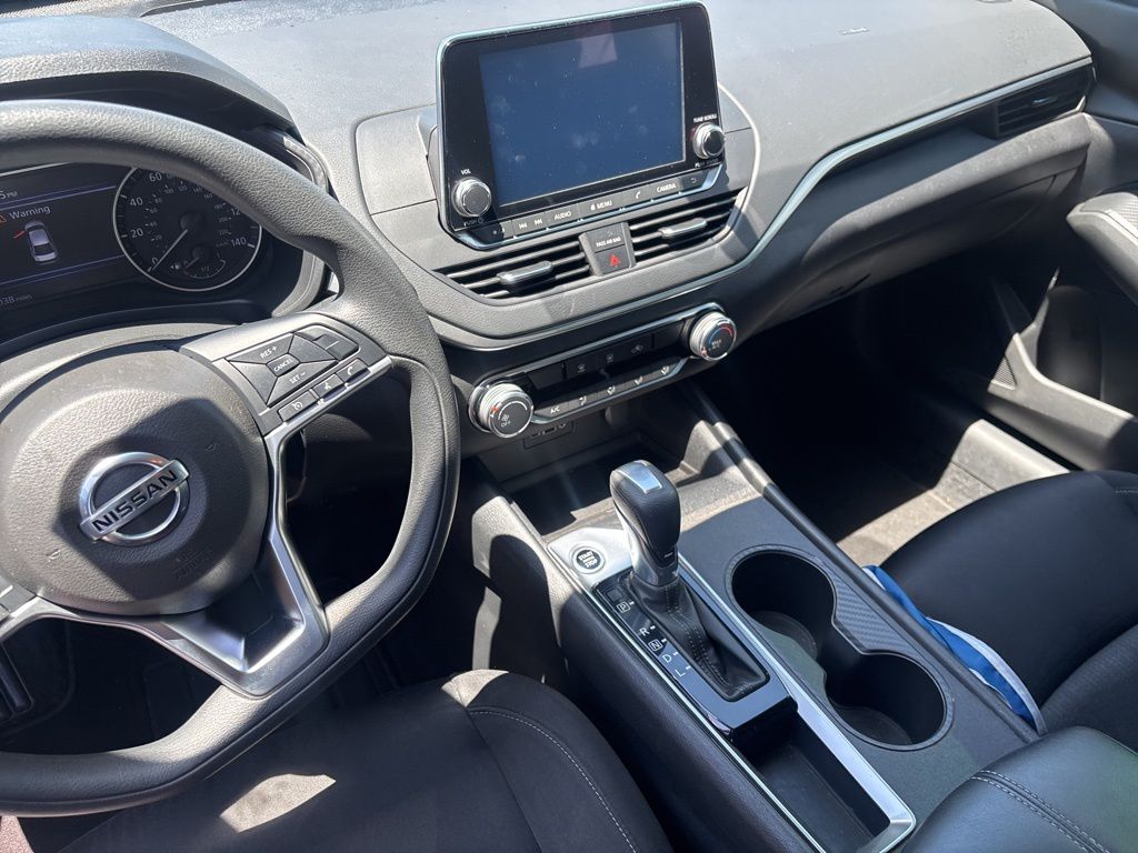 Thumbnail: 2019 Nissan Altima - 8
