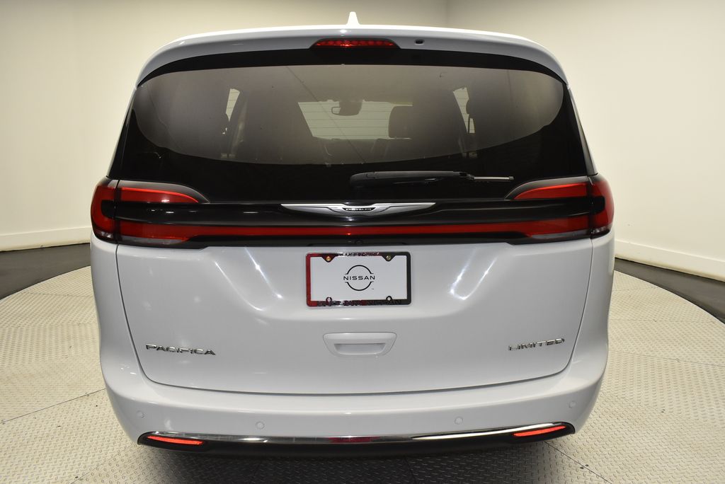 2022 Chrysler Pacifica Limited 6