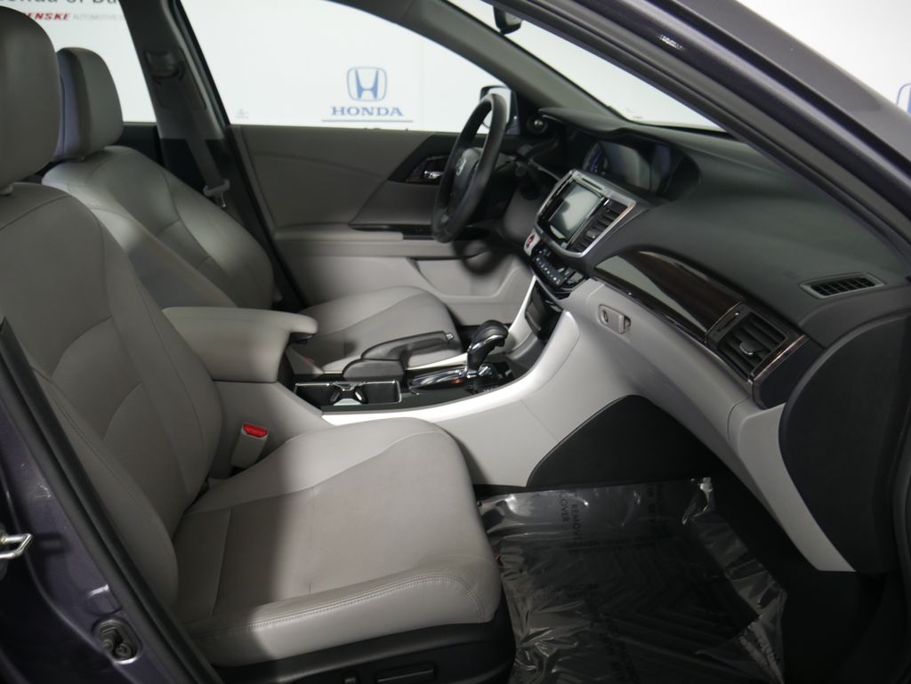 Thumbnail: 2016 Honda Accord - 6