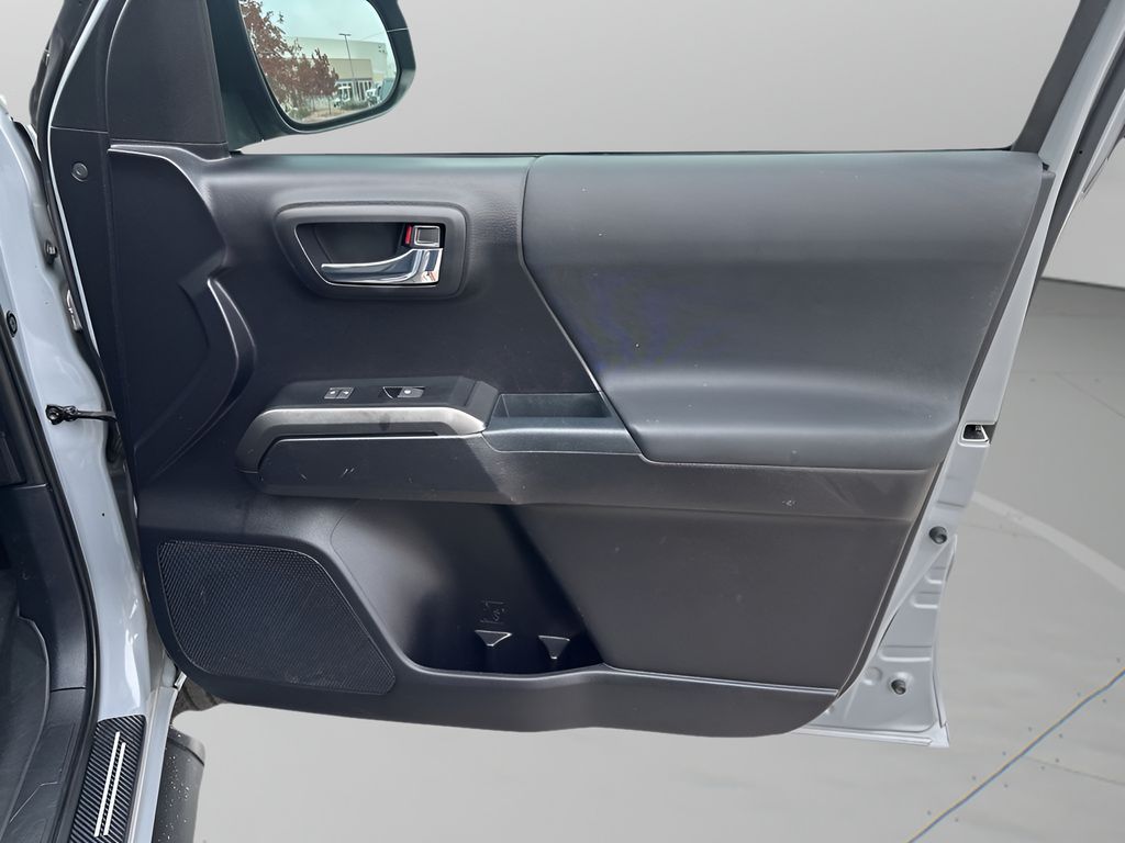 Used Car 2020 Toyota Tacoma  Trd Off-road For Sale Under $35,000 In Austin, Texas