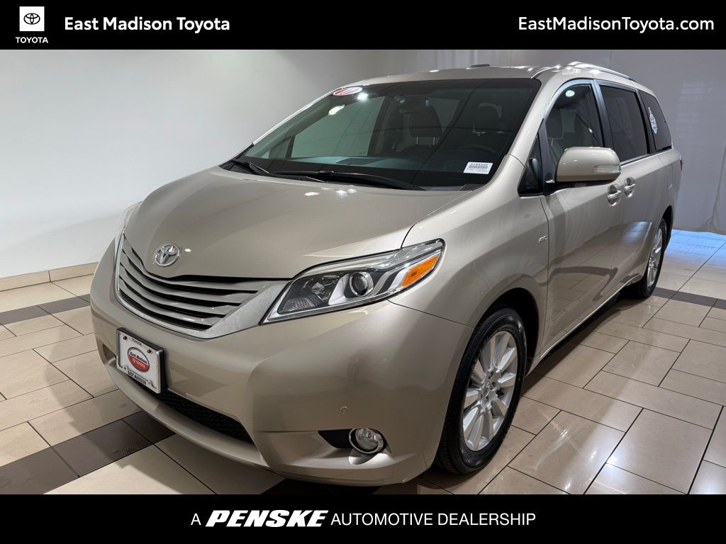 Thumbnail: 2017 Toyota Sienna - 1