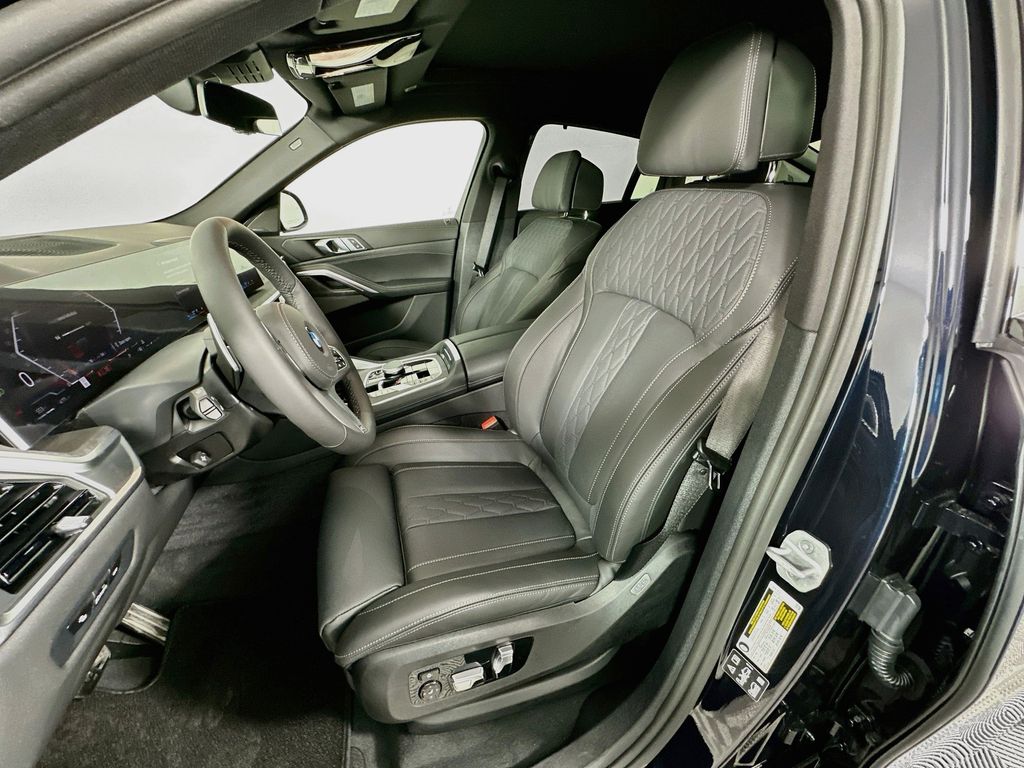 Thumbnail: 2027 BMW X6 - 16