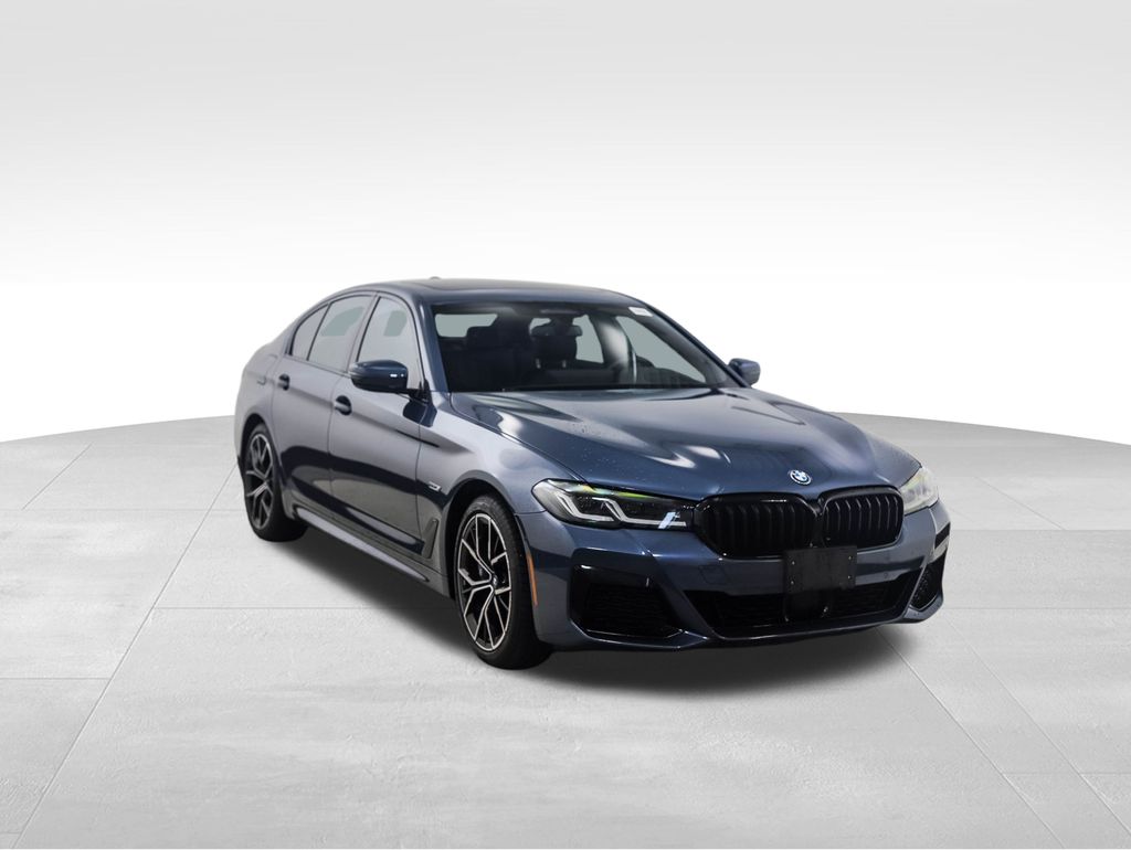 Thumbnail: 2023 BMW 5 Series - 7