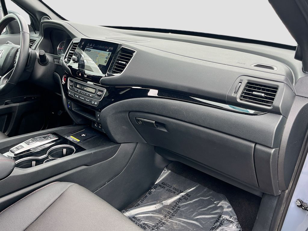 2024 Honda Passport Black Edition Gray at AutoSavvy Houston Southwest