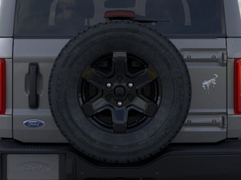 2024 Ford Bronco Black Diamond 25