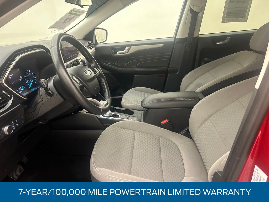 2021 Ford Escape SE photo 4
