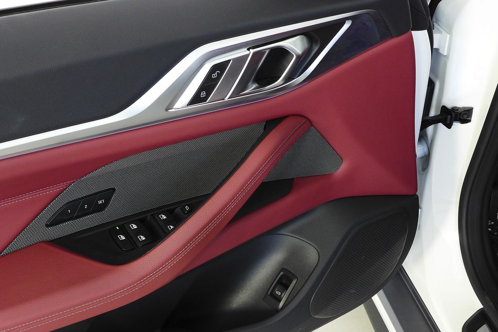 Thumbnail: 2023 BMW i4 - 12