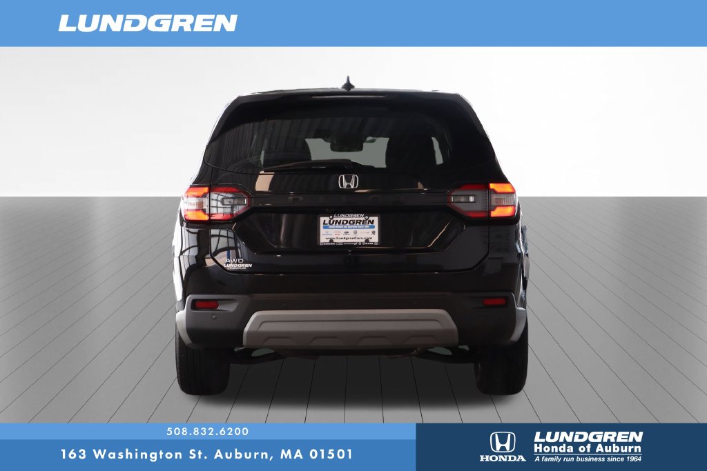 Used 2025 Honda Pilot SUV