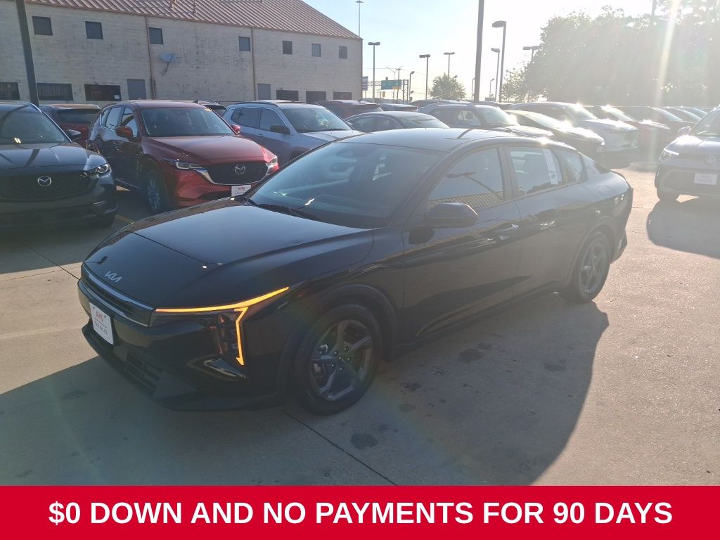 Aurora Black 2025 Kia K4 Sedan Front-Wheel Drive Continuously Variable Transmission