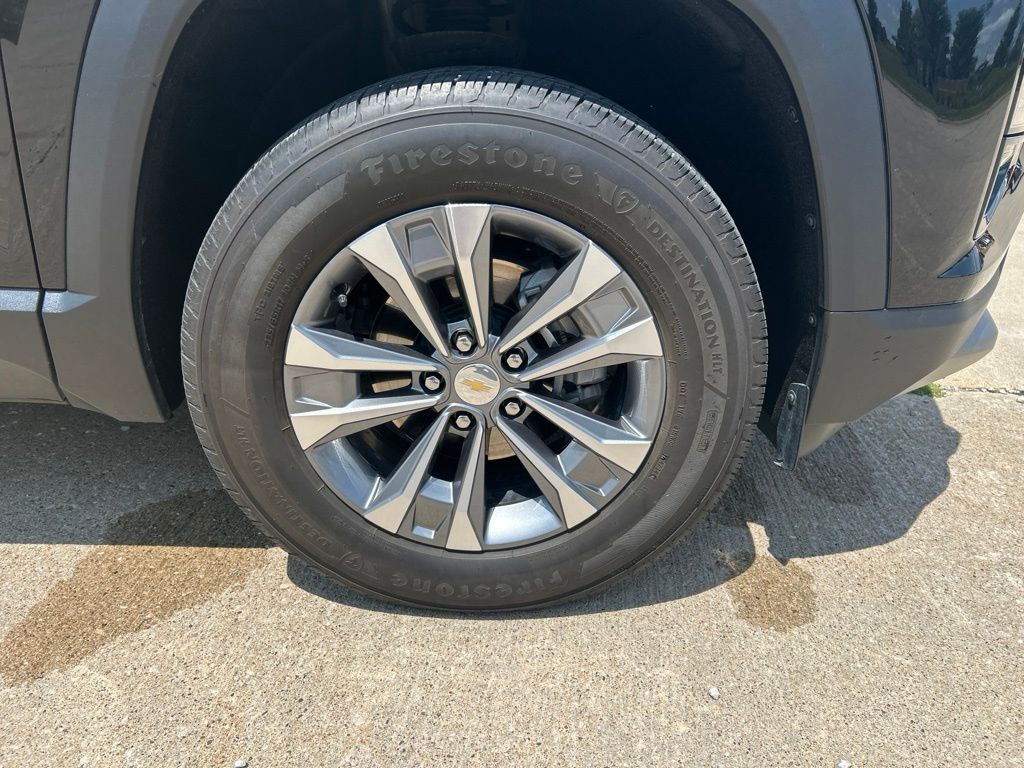 Used 2025 Chevrolet Equinox SUV