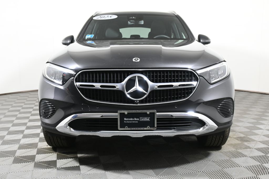 2025 Mercedes-Benz GLC 300 9