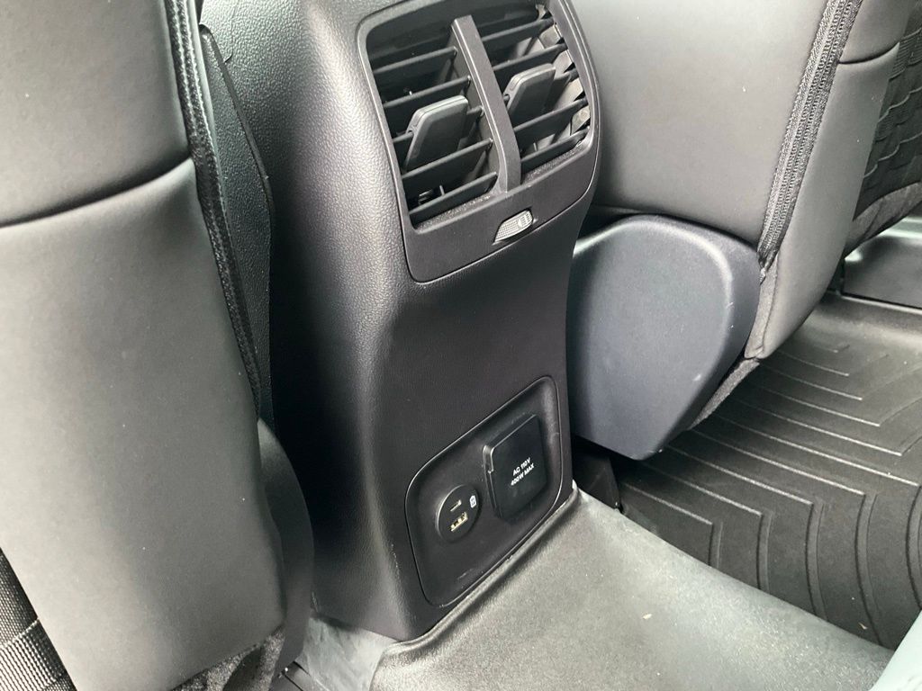 Used 2023 Silver Ford Badlands image 23