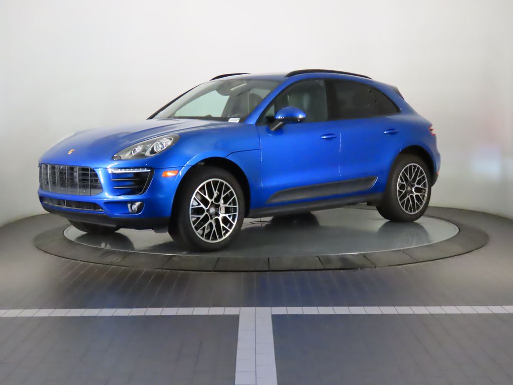 Thumbnail: 2017 Porsche Macan - 1