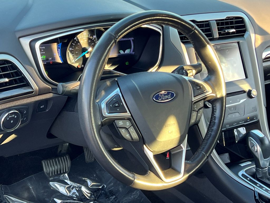 2013 Ford Fusion Hybrid SE
