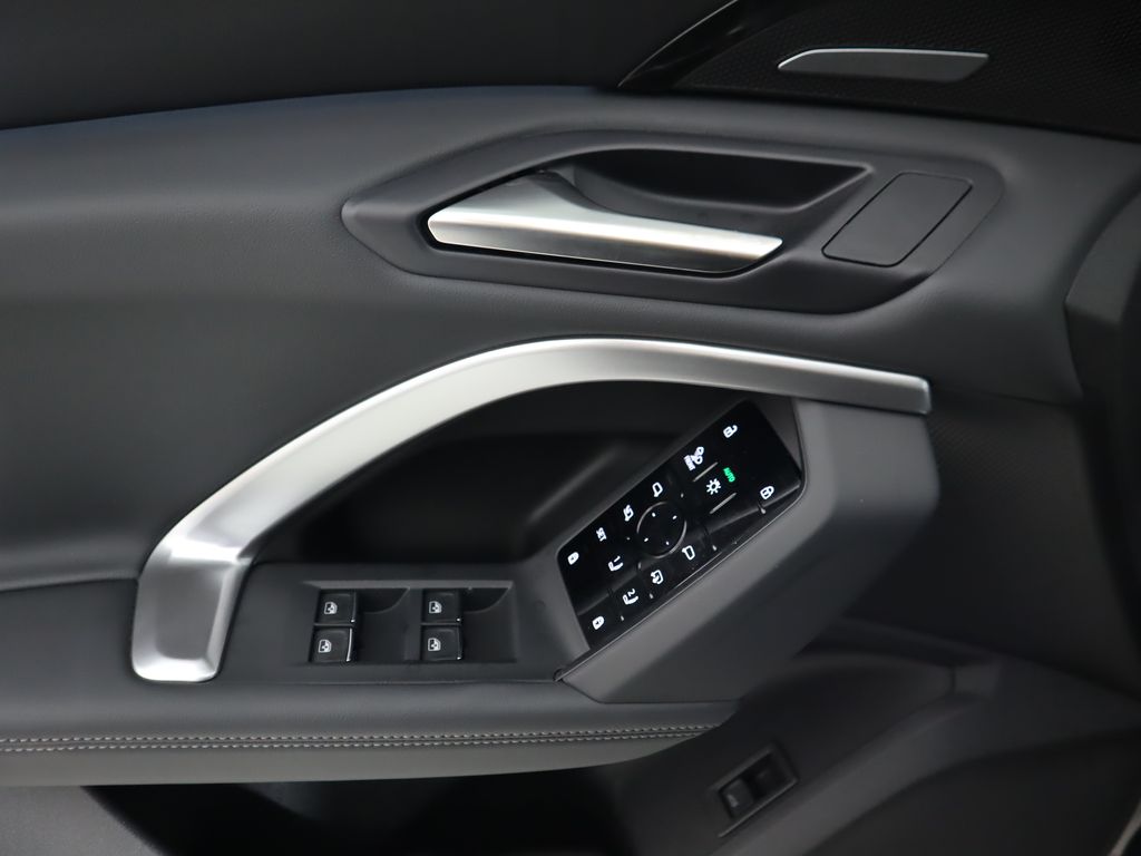 Thumbnail: 2025 Audi Q5 - 26