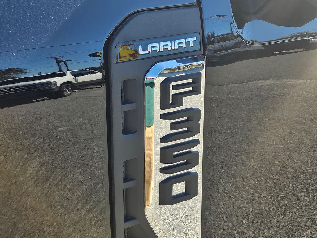 2026 Ford F-350SD Lariat Black at Walterboro Ford