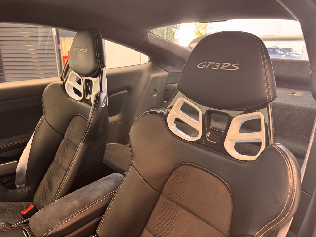 Thumbnail: 2019 Porsche 911 - 10