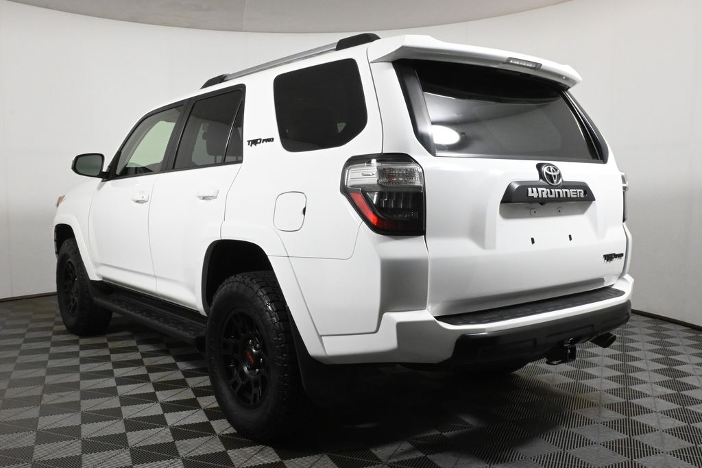 Thumbnail: 2018 Toyota 4Runner - 6