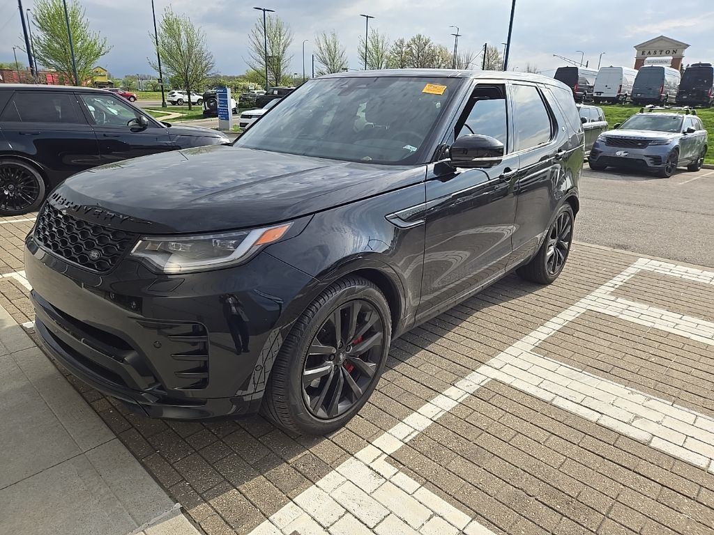 Santorini Black Metallic 2024 Land Rover Discovery P300 Dynamic SE AWD SUV / Crossover All-Wheel Drive 8-Speed Automatic