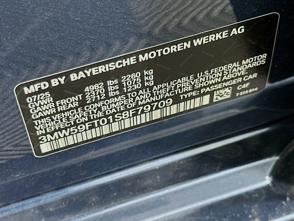 Thumbnail: 2025 BMW 3 Series - 24