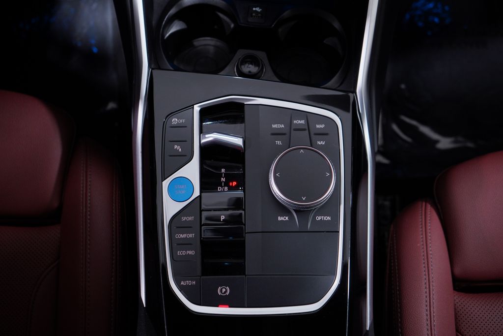 Thumbnail: 2023 BMW i4 - 14