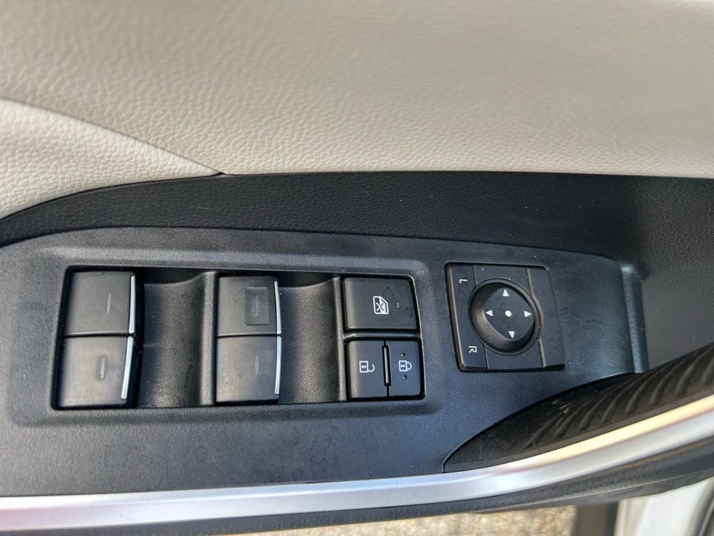 Thumbnail: 2024 Toyota RAV4 - 24