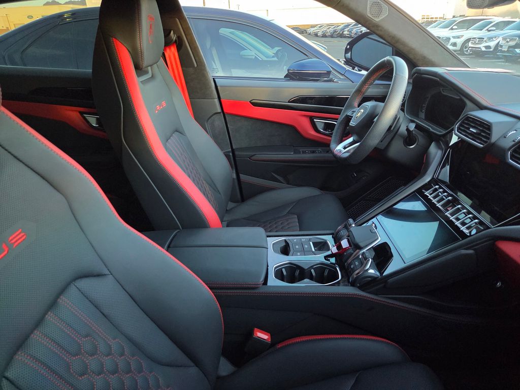 Thumbnail: 2024 Lamborghini Urus - 7