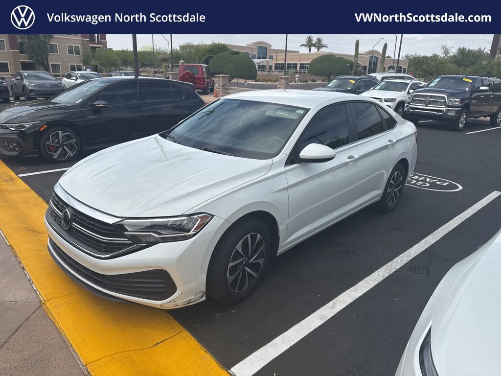 Thumbnail: 2023 Volkswagen Jetta - 1