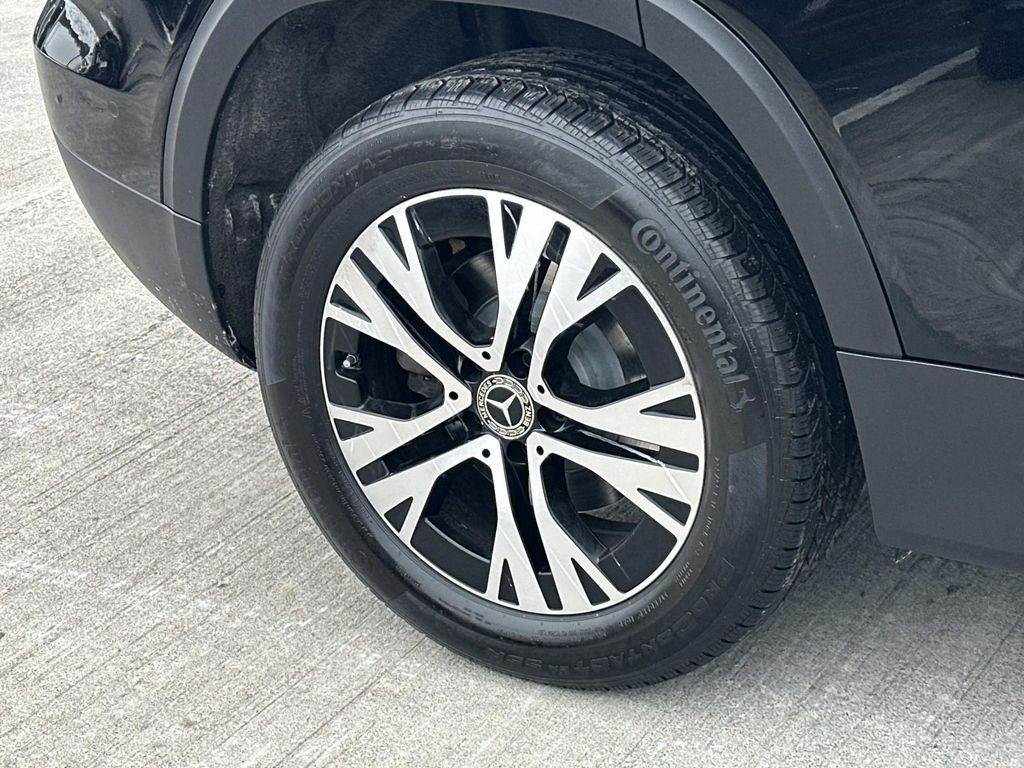 Thumbnail: 2025 Mercedes-Benz GLB - 17