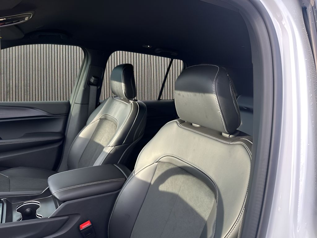 New Car 2025 Jeep Grand Cherokee  For Sale Under $50,000 In Austin, Texas